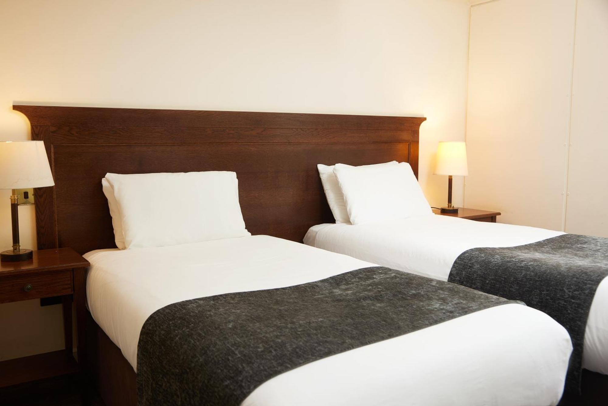 White Hart Hotel By Greene King Inns برينتري المظهر الخارجي الصورة